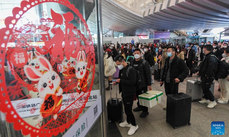 Optimized epidemic prevention, smart tech support China’s Spring Festival travel rush to see 110m railway trips