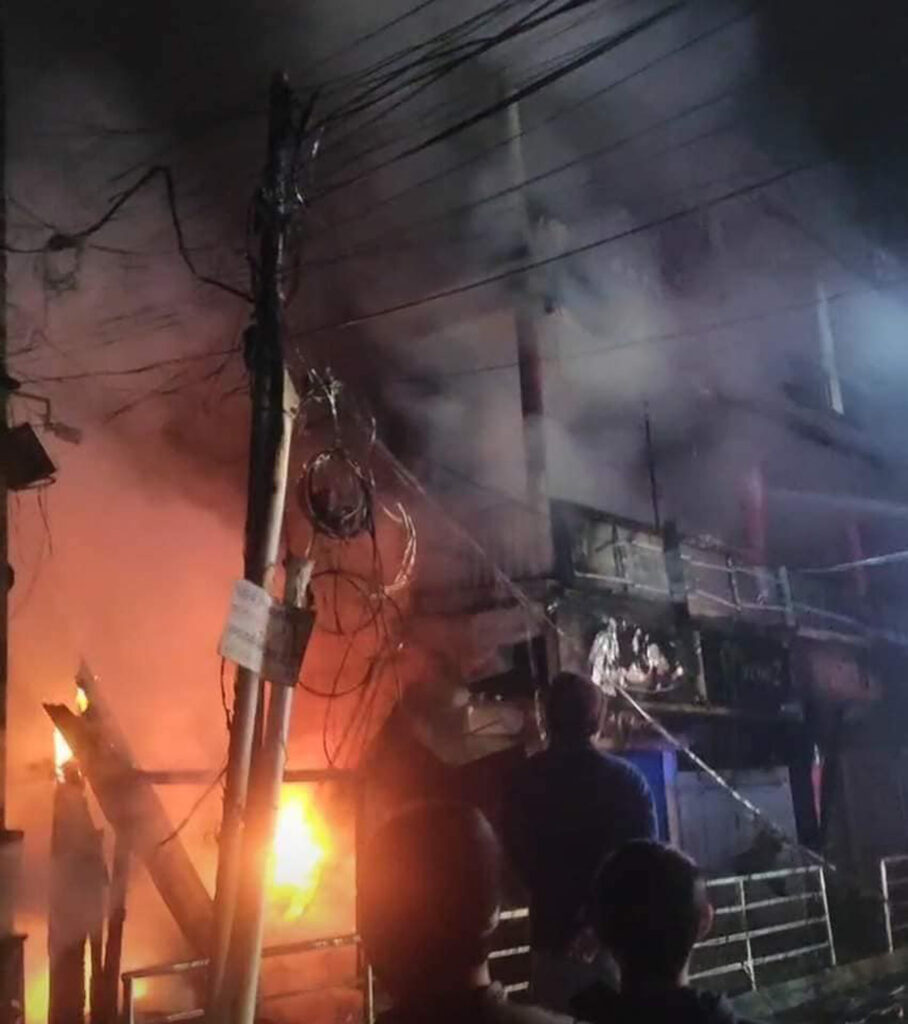 Huge property gutted in Damak fire