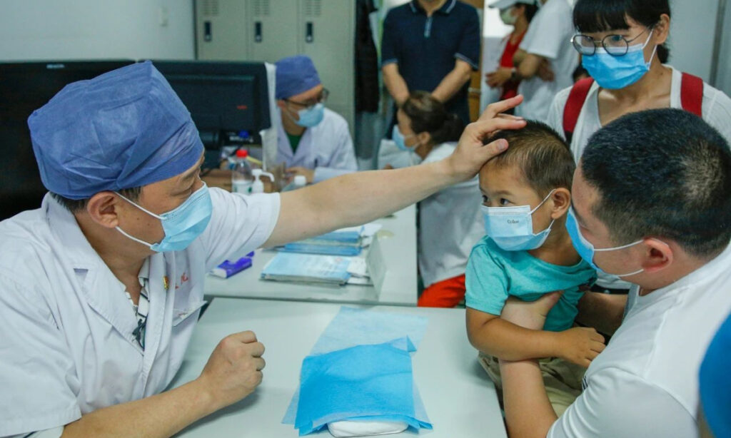 China’s health insurance reform to increase reimbursement level, expand usage of personal accounts to family members