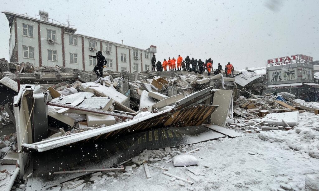 First Chinese civilian assistance force rushes to Turkey to help rescue earthquake survivors