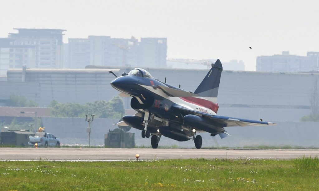 China’s Bayi Aerobatic Team converts to flying J-10C fighter jets, to make first overseas performance in Malaysia