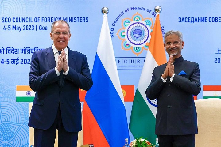 <strong>Russian & Indian Ministers exchanged views on the main issues of bilateral relations</strong>