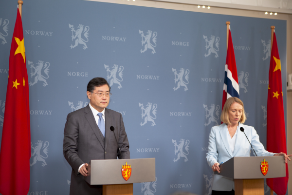 Chinese FM proposes three principles for China-Europe relations as he wraps up EU visit in Norway