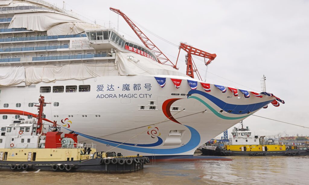 China’s first domestically built large cruise ship successfully leaves dock; 17-year dream comes true