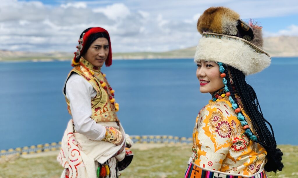 Folk inheritor to continue promoting intangible cultural heritage Layi