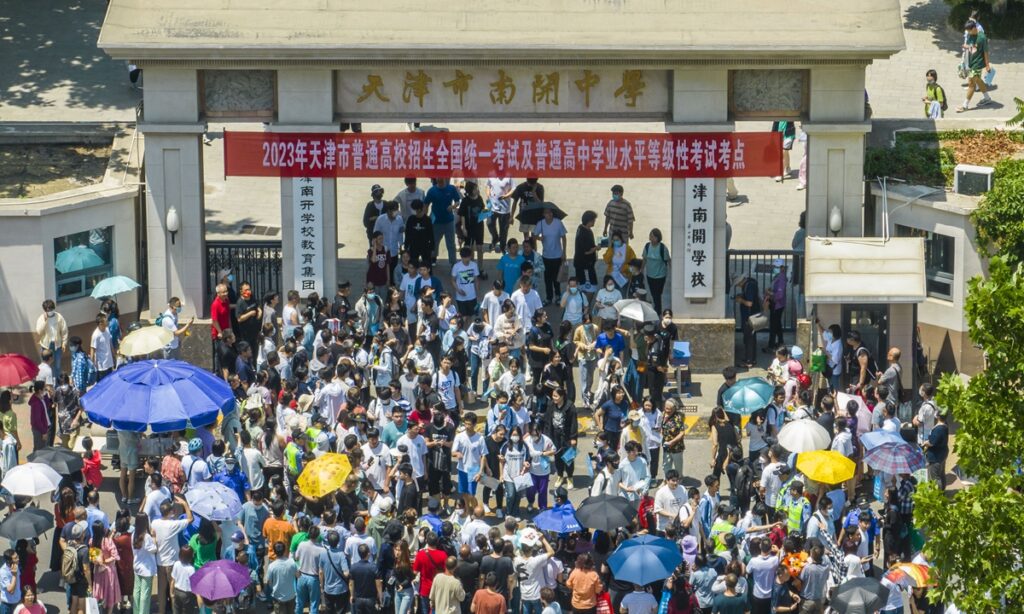 Record 12.91 million sit gaokao amid popularization of higher education