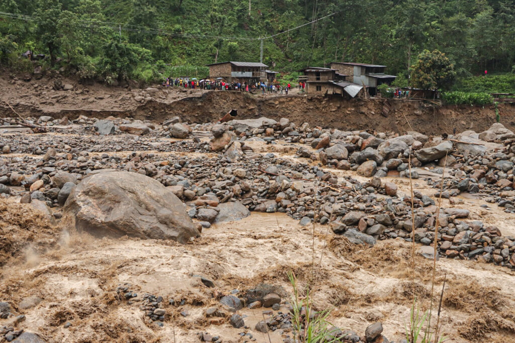 17 labourers missing in Hewakhola flooding