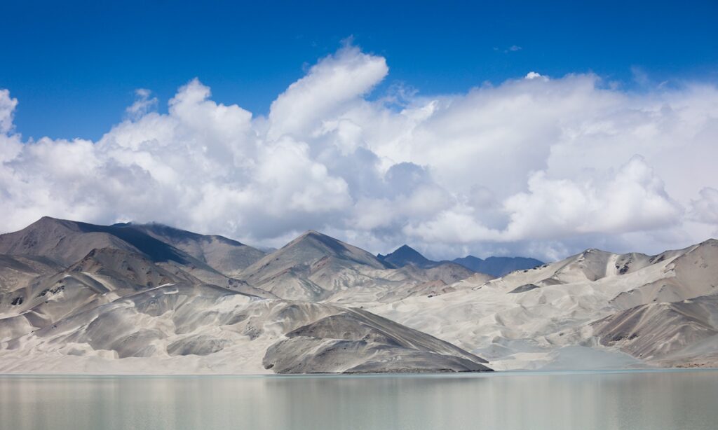 Tajik guards rooted in Pamir Plateau safeguard the border, promote borderland development