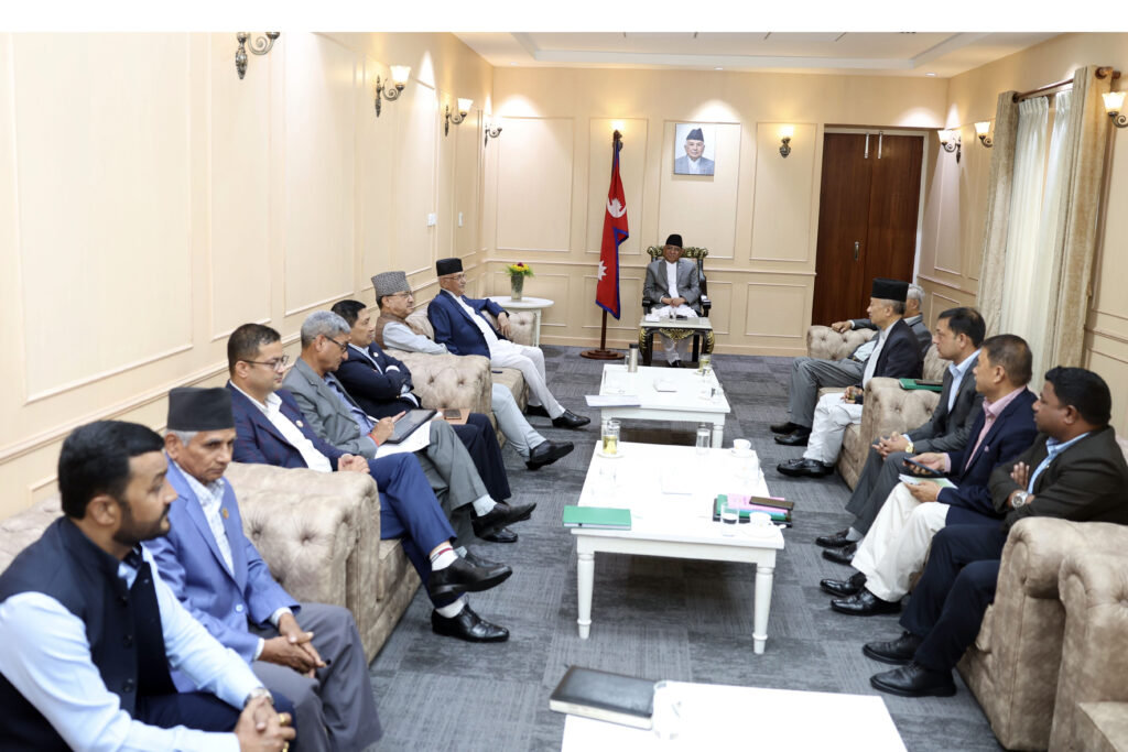 PM Dahal in consultation with top leaders for removing parliament impasse 