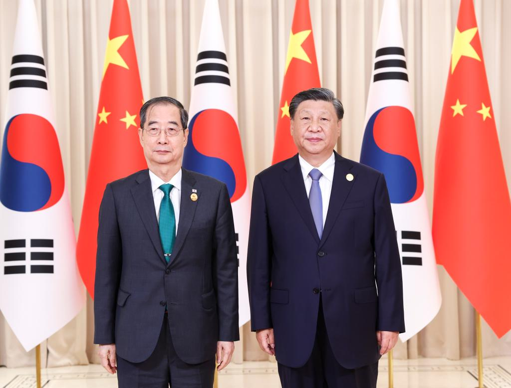 Xi meets South Korean PM, calling on embodying the importance of China-South Korea ties in both policy and actions