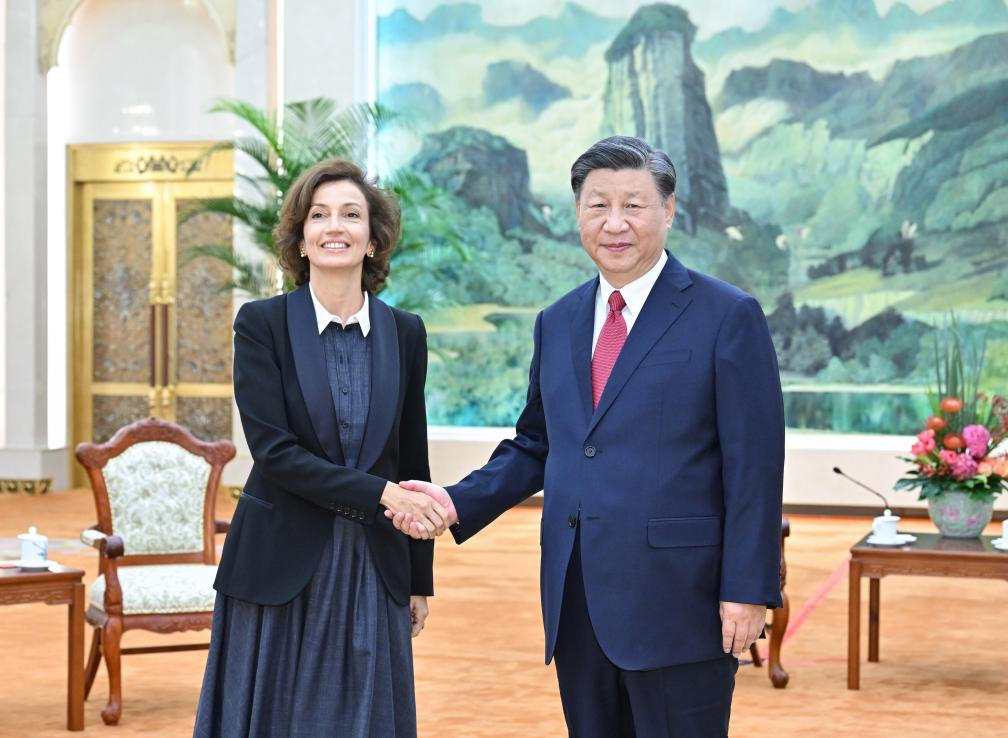 Xi meets UNESCO chief