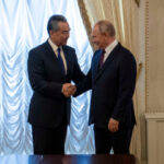 Top diplomat Wang Yi wraps up Russia visit after meeting with Putin