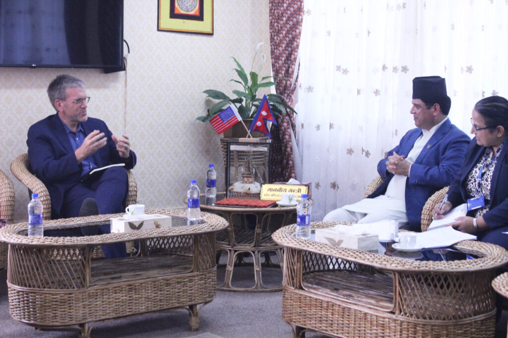 US Ambassador pays courtesy call on Industry Minister