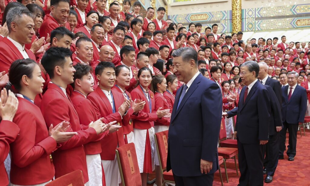 Xi lauds Chinese Olympians for winning glory for country