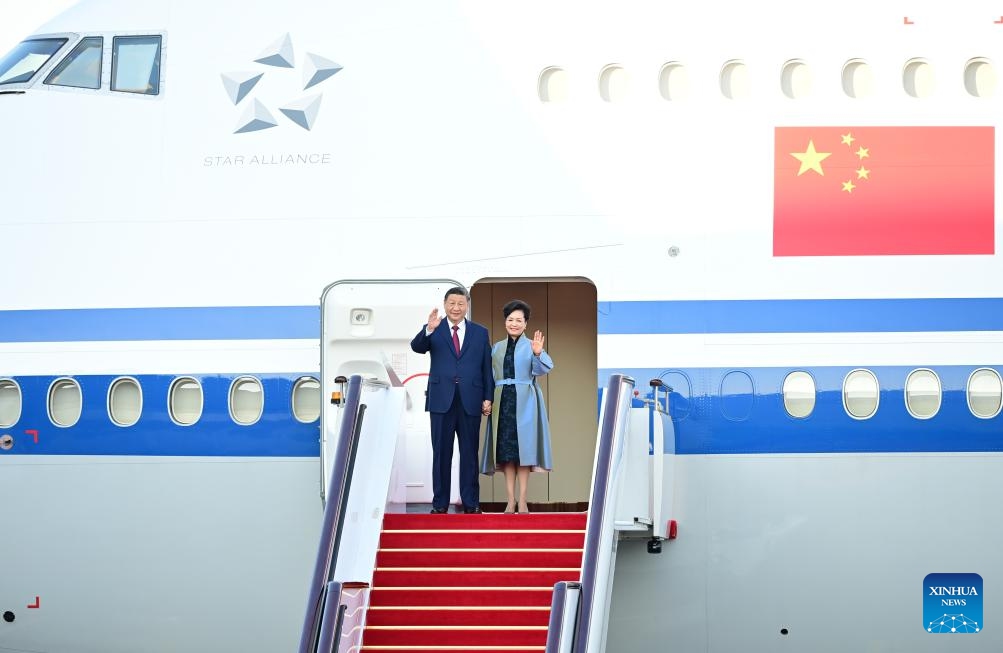 Xi arrives in Macao for anniversary celebrations, inspection tour