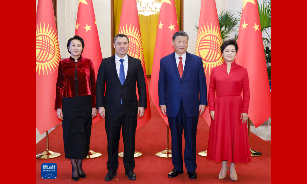 Xi holds talks with Kyrgyz president