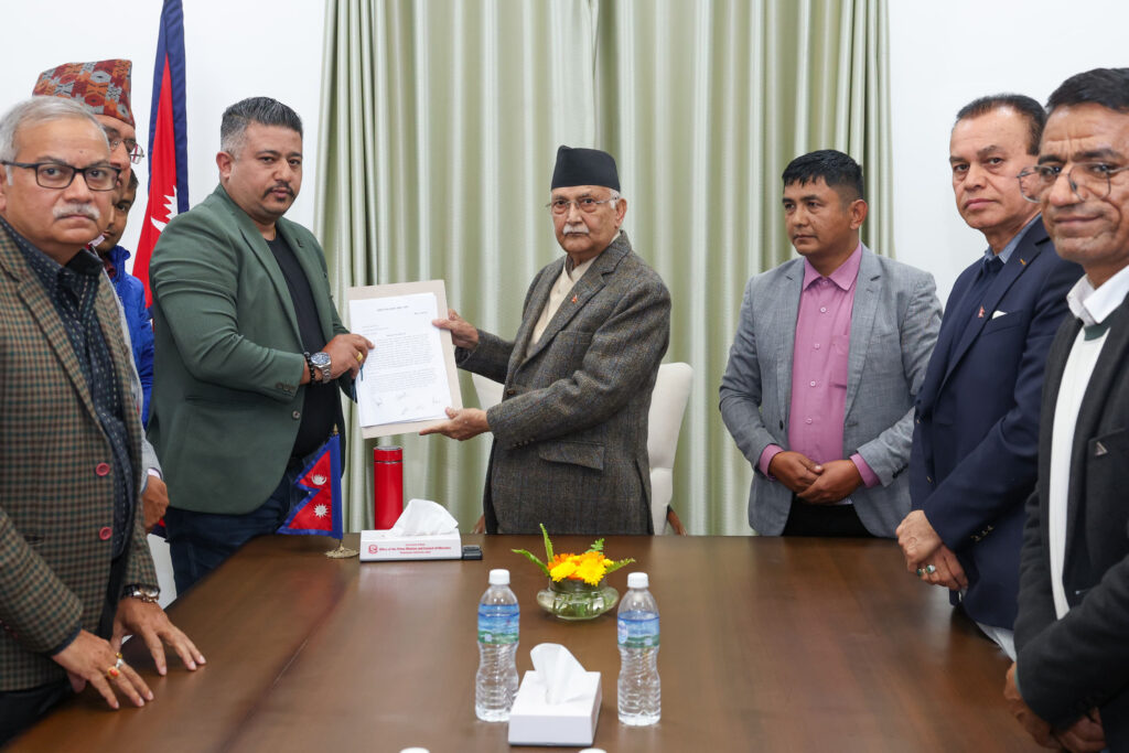 PM Oli pledges to address issues of tea export